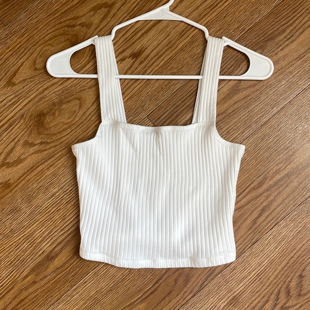 Perfect condition American Eagle crop top
